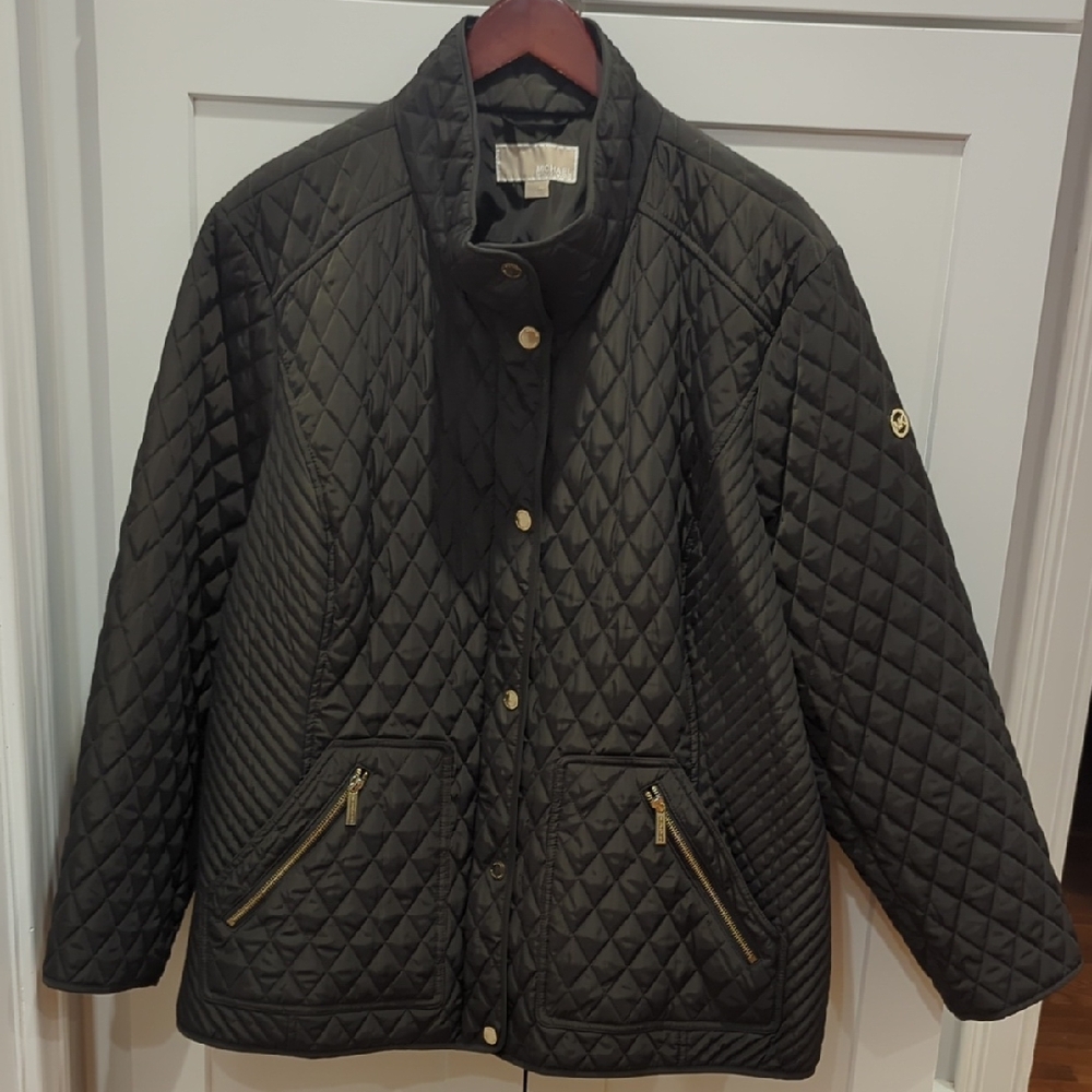 Michael Kors Quilted Black Puffer Jacket excellent condition